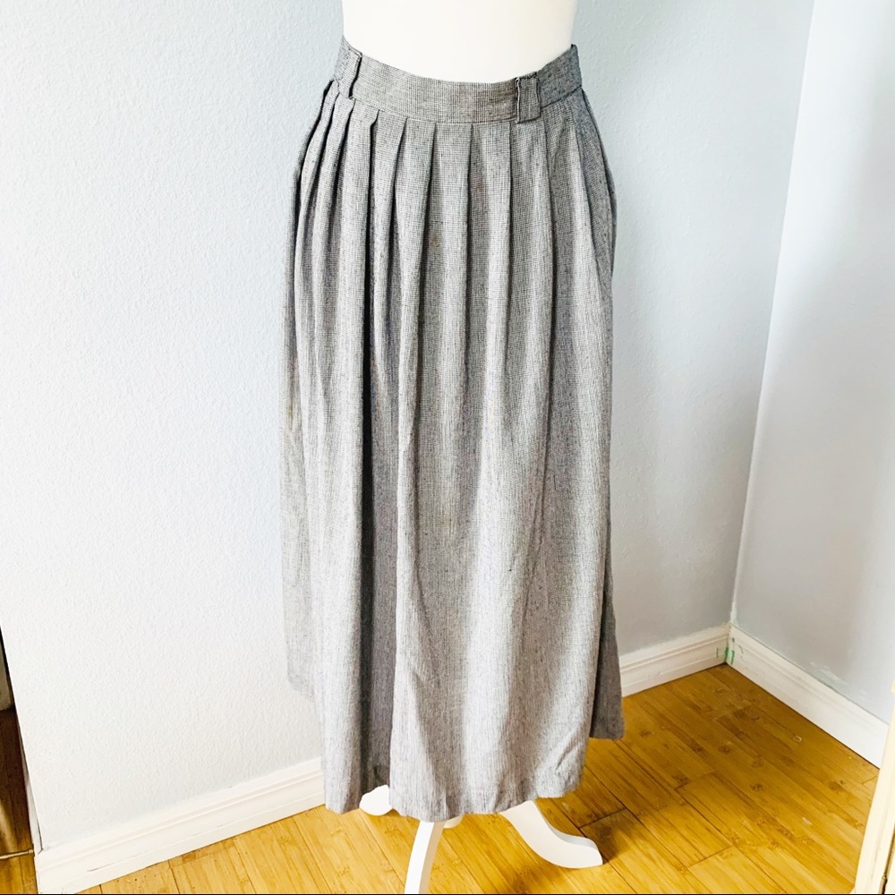 Vintage 80’s/90’s Midi Length A Line Skirt Sz S/M
